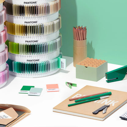 Pantone Matching System™ (PMS) Plastic Standard Chips Collection